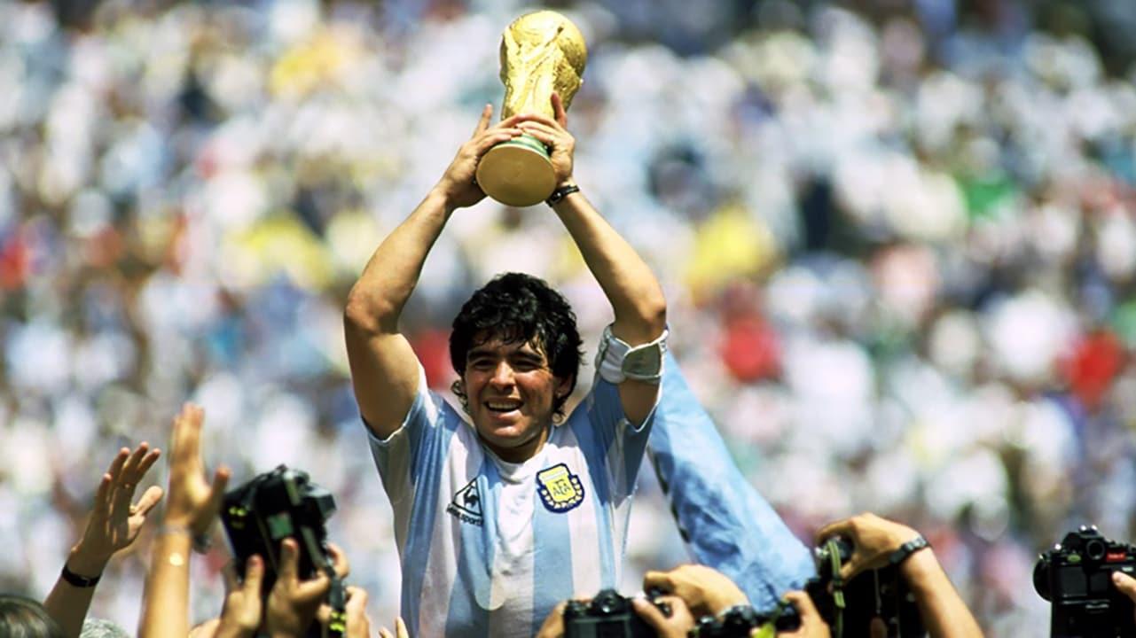 Loving Maradona