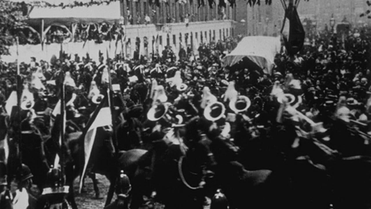 Fête du jubilé de la reine d'Angleterre : le cortège, les gardes du corps et la musique des dragons