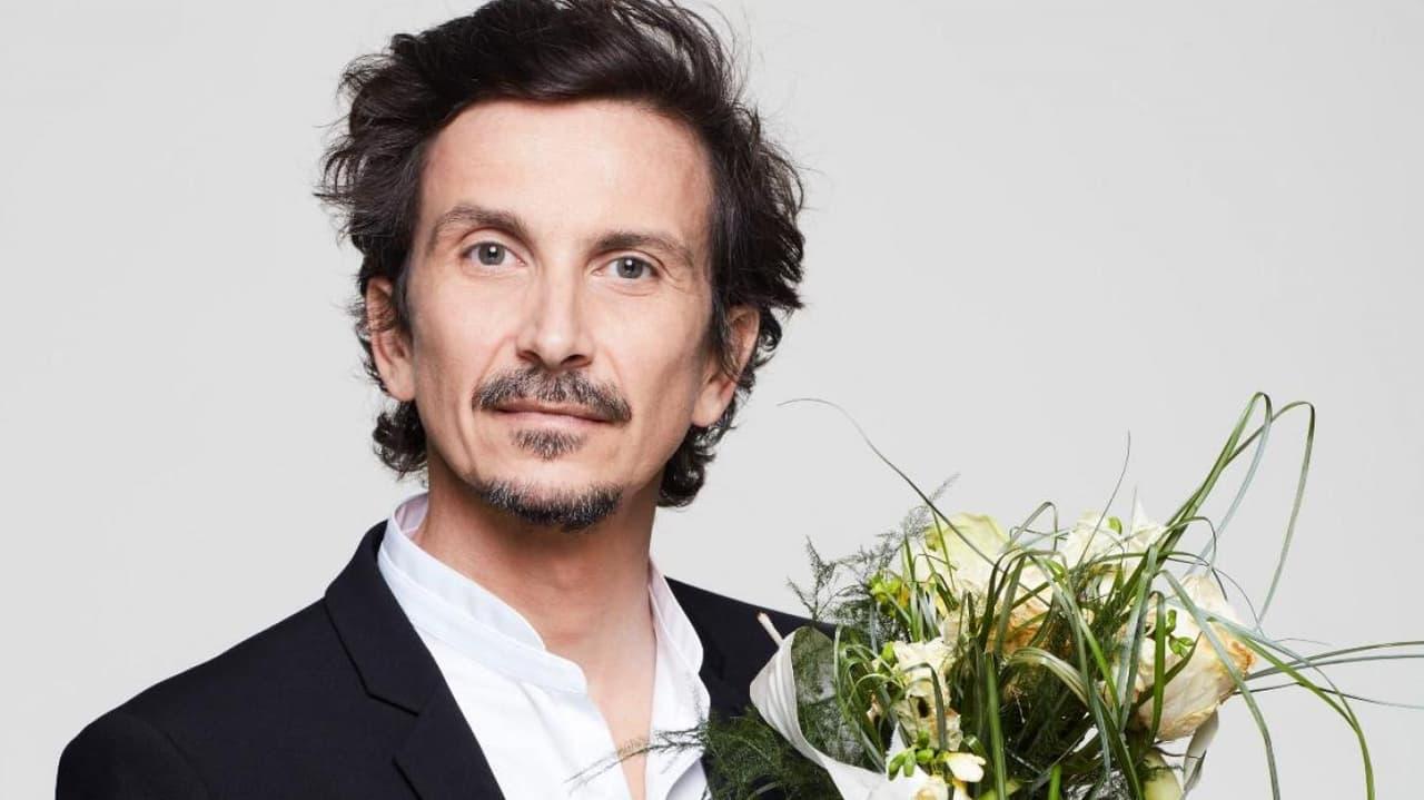 Arnaud Tsamere : 2 mariages & 1 enterrement