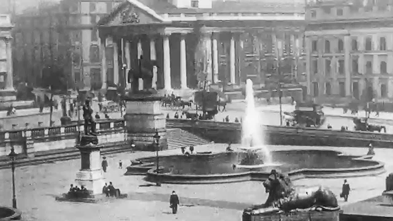 London Street Scenes - Trafalgar Square