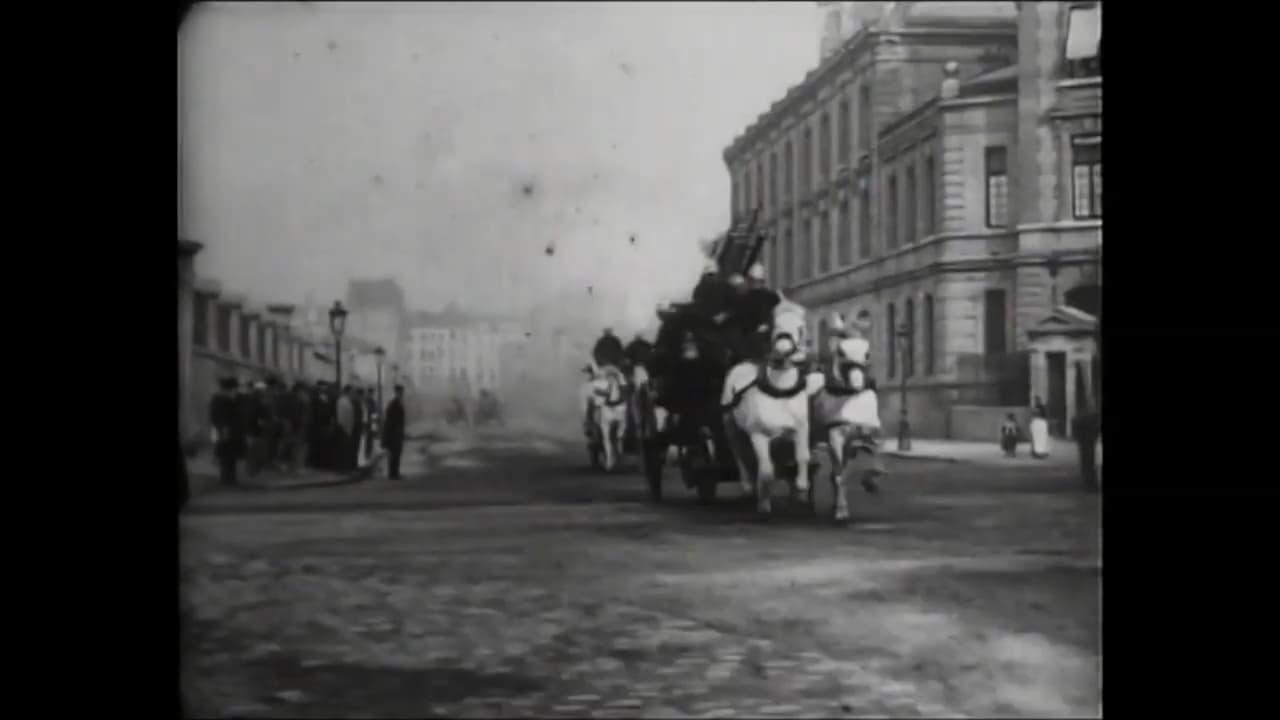 Paris: firefighters, I. Passage of the pumps