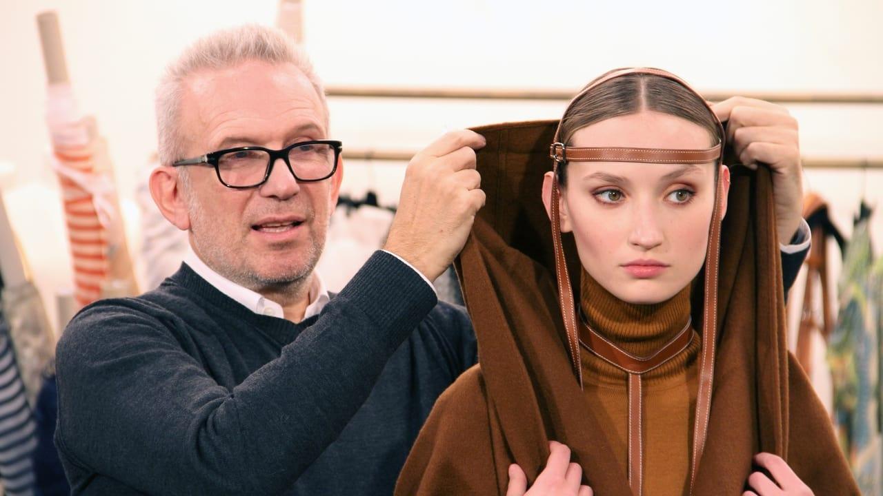 Jean-Paul Gaultier travaille