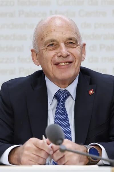 Ueli Maurer